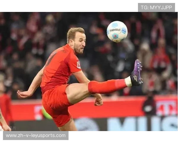 凯恩轻松停球后摆脱能力极佳——足球场上的无与伦比