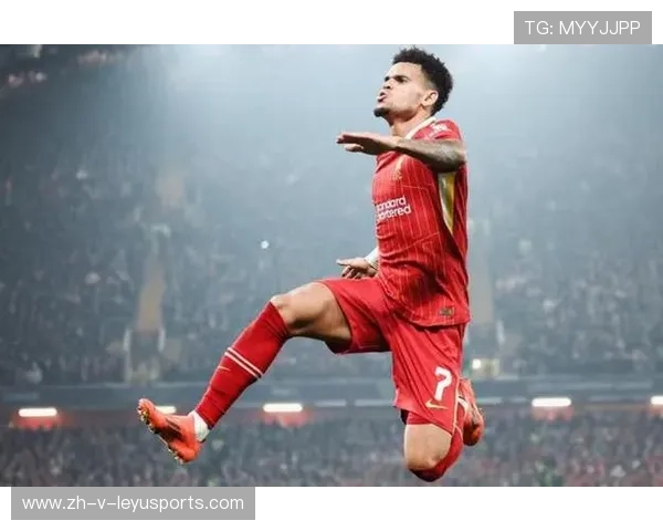 利物浦快速推进撕裂防线，迪亚斯劲射命中近角