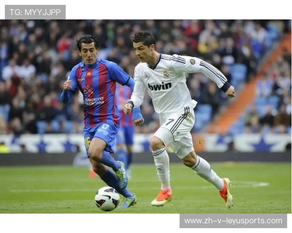 塞维利亚准备修补左路漏洞，攻防战再升级